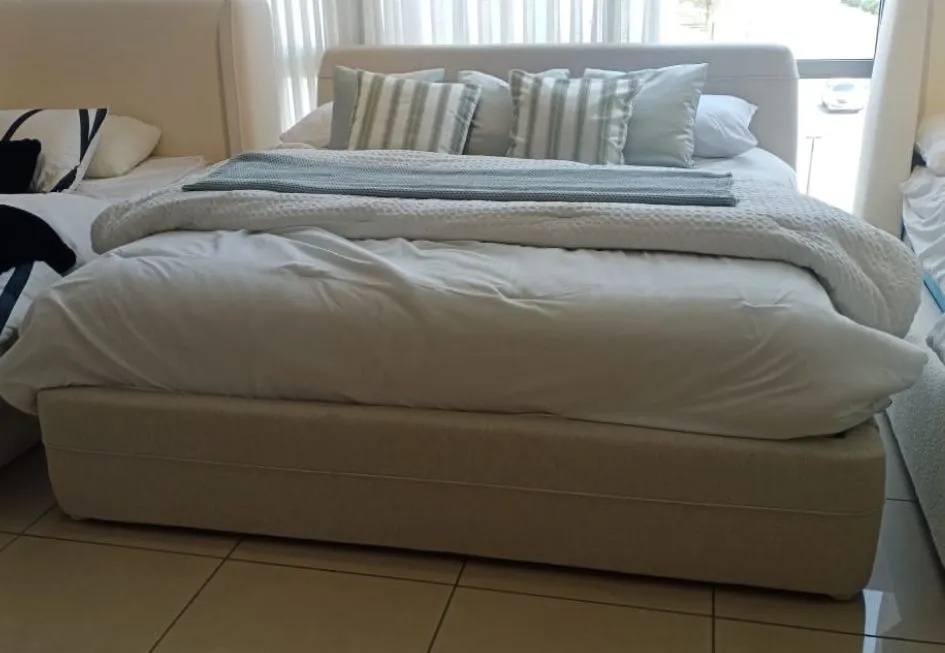 سرير كنق مودس (ترتل دوف) UPH B440